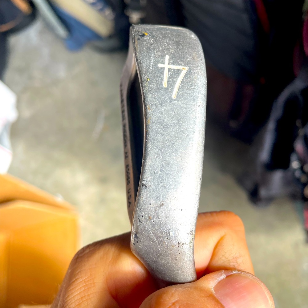 Ping eye 2 iron n4 in right Hand